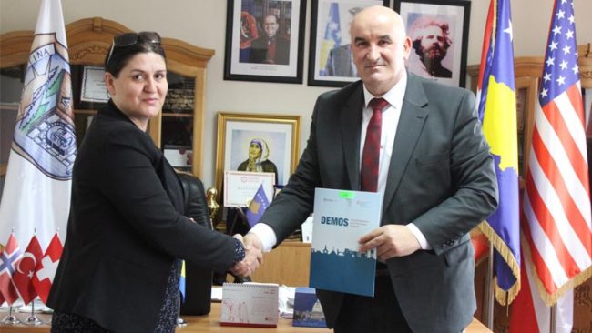 Nënshkruhet marrëveshja për renovimin e çerdhes dhe ndërtimin e një ure