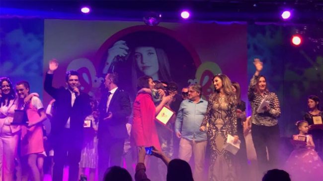 Shumë çmime të fituara në Festivalin “Fluturat”