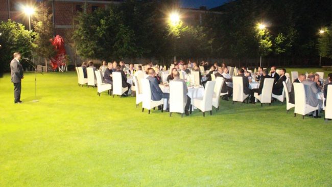 Lutfi Haziri shtron iftar, bashkon krerët e të gjitha institucioneve në Gjilan
