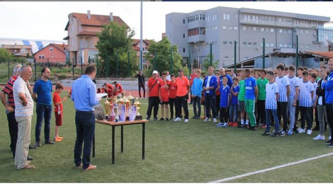 Kampionët e edicionit 2017/18: Shkëndija me U-13, Dardana me U-15 dhe Galaksia me U-17