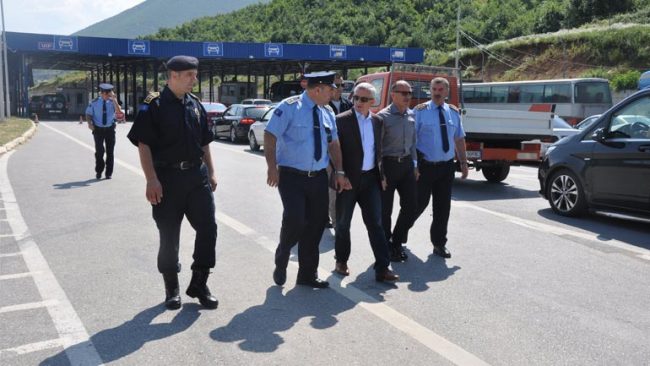 Ministri Gashi e ambasadori Minxhozi vizituan pikat e kalimit kufitar në Morinë dhe Shishtavec