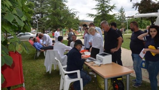 Kamenicasit dhurojnë gjak