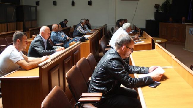 Mbahet debati publik me qytetarët mbi Kornizën Afatmesme Buxhetore 2019