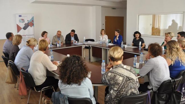 Projekti i BE kundër trafikimit përzgjedh finalistët për grante që do të ndihmojnë viktimat e trafikimit