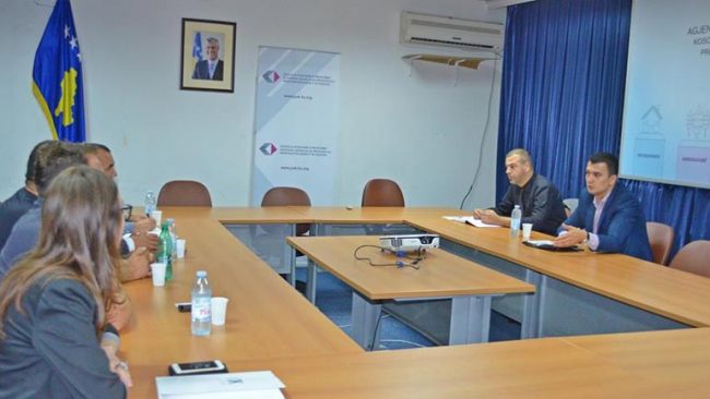 OAK ndërton kanale të bashkëpunimit me AKP