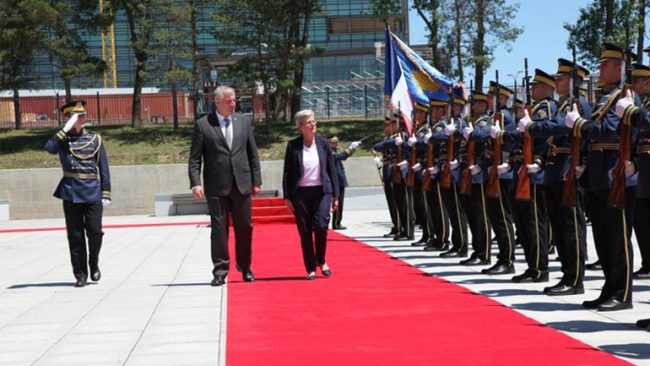 Bisedojnë për bashkëpunimin e dyanshëm, Kosovë – Francë