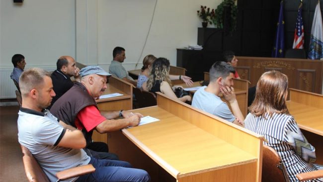 Në Viti u mbajt trajnimi mbi rëndësinë e ujitjes së pemëve dhe perimeve