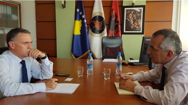 OAK: Ndërtohen kanale të komunikimit me grupin parlamentar të AAK-së