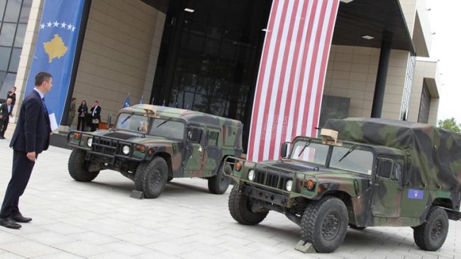FSK-ja pajiset me automjete taktike amerikane “Hamvi’’