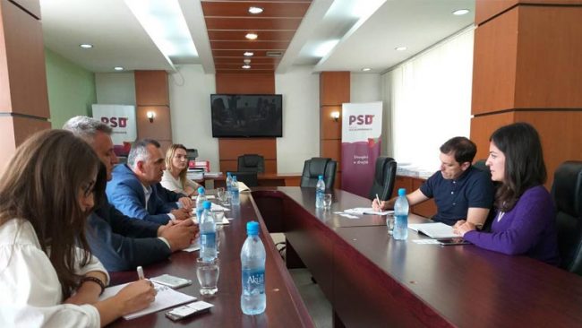 OAK takohet me kryetarin e Grupit Parlamentar të PSD-së