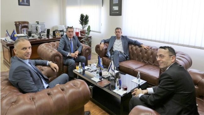 U.d. Drejtori i Përgjithshëm i PK-së takon Drejtorin e Përgjithshëm të Doganës