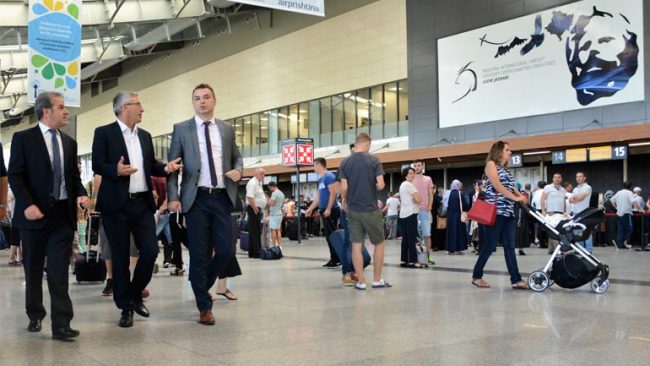 Ministria e Infrastrukturës nis punën me zyrën për ankesa dhe kërkesa të pasagjerëve