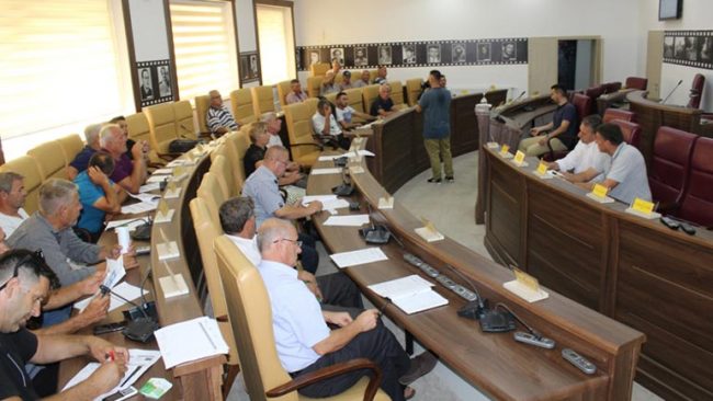 Gjilani mban sesion informues për fermerët gjilanas