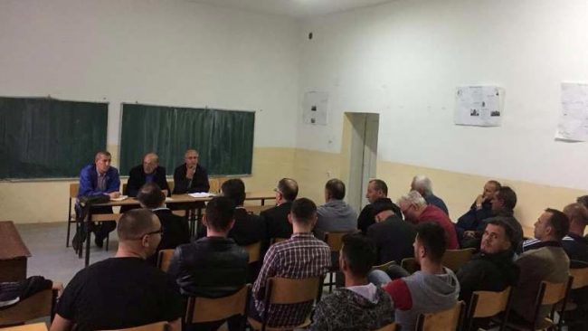 Komuna e Gjilanit mban dëgjim buxhetor në lagjen “Dheu i Bardhë” e Pogragjë