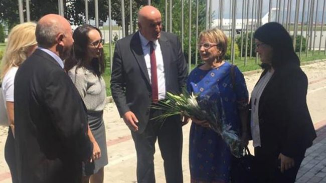 Vitia do ta nderojë  ish eurodeputeten Doris Pack me titullin “Qytetare Nderi”