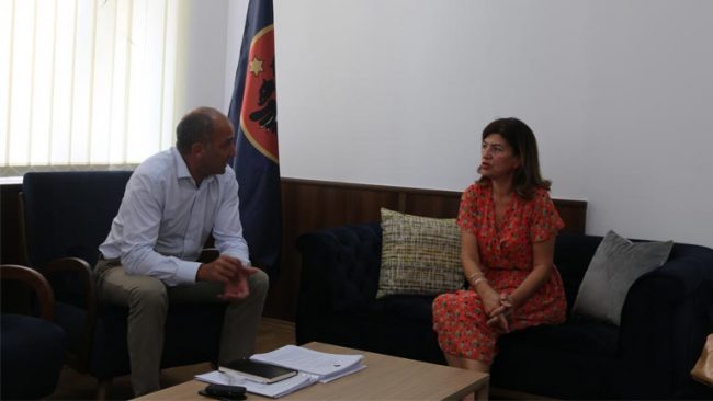 Zëvendëskryeministri Dardan Gashi takoi kryetaren e KQZ-së, Valdete Daka