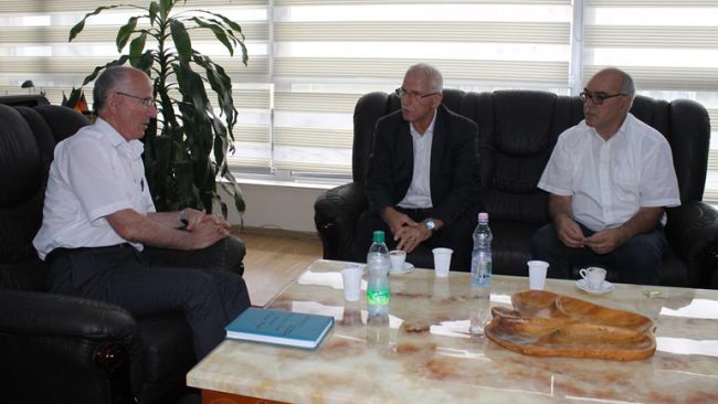 Premtohet bashkëpunim më i madh