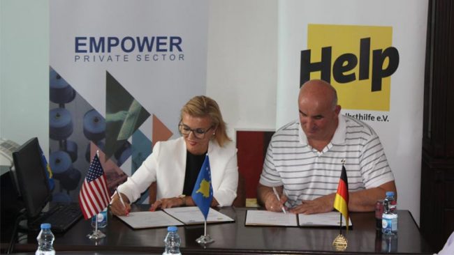 Vitia dhe Help nënshkruajnë marrëveshjen për nxitjen e të rinjve për vetëpunësim