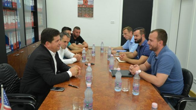 Nënshkruhen marrëveshjet për menaxhimin e sistemit të ujësjellësit në tri fshatra