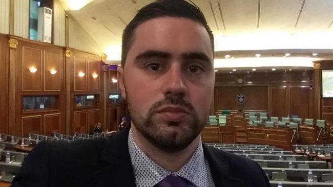 Kadriu fton deputetët që mëditjet t’i ndajnë për projekte për Luginë