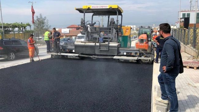 Ministri Lekaj tregon se kur do të përfundojë zgjerimi i rrugës Prishtinë – Gjilan