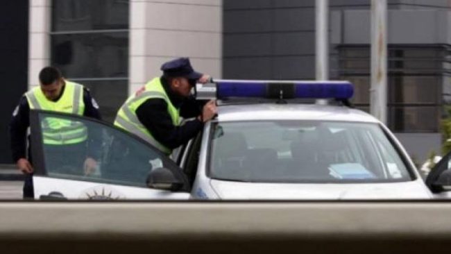 Brenda javës, policia shqipton 1415 gjoba
