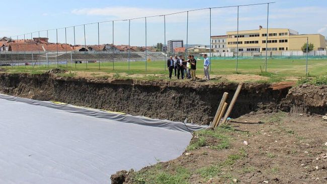 Haziri: Stadiumi i qytetit po bëhet sipas standardeve të FIFA dhe UEFA
