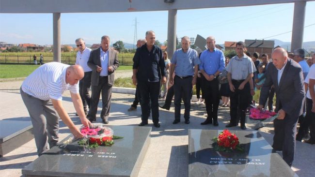 Komuna e Vitisë përkujton dëshmorët Jeton e Naser Rama