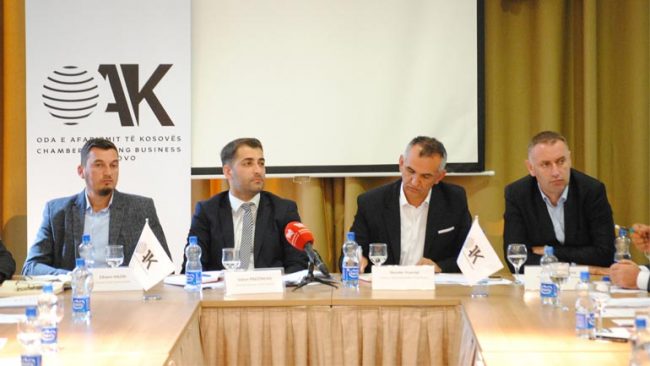OAK: Abuzimi me çmime dhe mos reagimi i shtetit po e vështirësojnë mundësinë e të bërit biznes në Kosovë