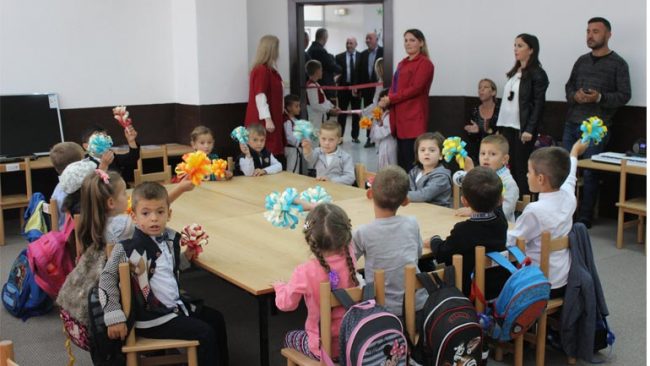 Na Sadovinë të Jerlive u inaugurua biblioteka e shkollës dhe u hap paralelja parashkollore
