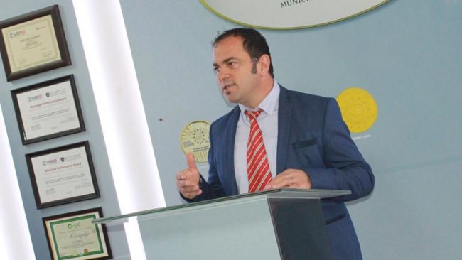 Urbanizmi i Gjilanit paralajmëron realizimin e projektit “Shërbim në një vend”