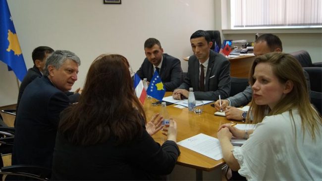 Franca e interesuar për të investuar në Kosovë në energji të ripërtëritshme