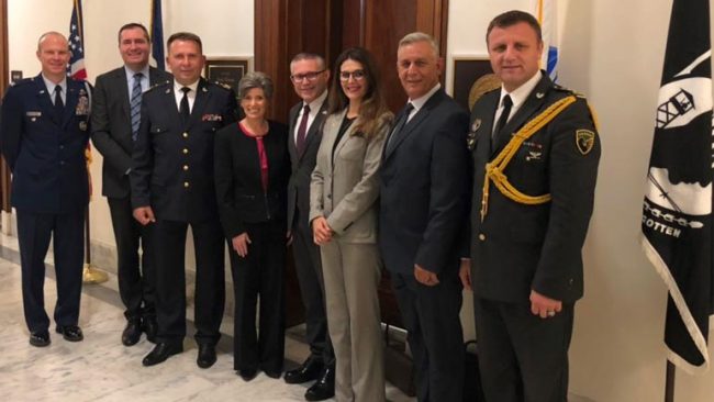 Delegacioni i FSK-së pritet në Washington DC nga senatorja Joni Ernst