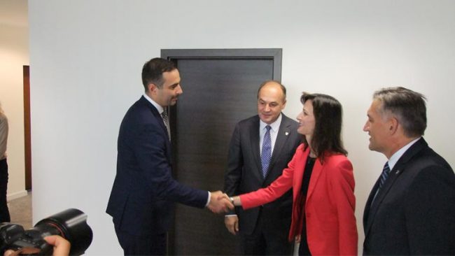 Ministri Lluka njoftoi komisioneren Mariya Gabriel për projektet e MZHE-së
