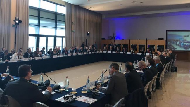 Ministri Mustafa po merr pejsë në takimin ministror në Brindizi të Italisë