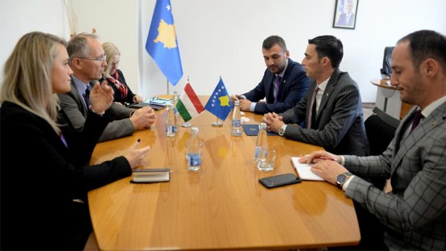Kosova dhe Hungaria thellojnë bashkëpunimin, shumë shpejt priten investime nga ky shtet