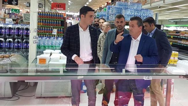 Ministri Shala premton përkrahjen e prodhuesve vendor, kërkon rritjen e cilësisë