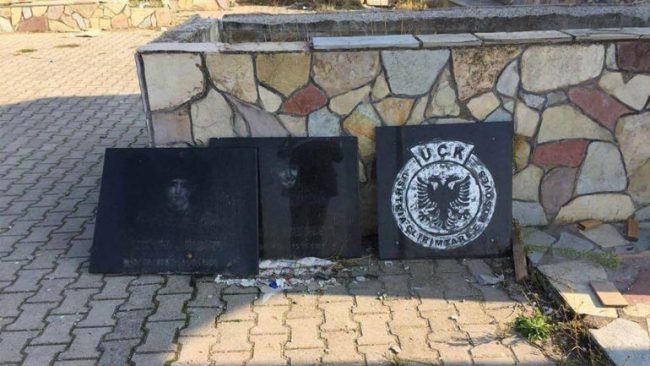 Zeka: E turpshme që pllakat e dëshmorëve dhe simbolit të UÇK-së lihen zvarrë nëpër tokë