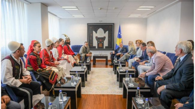 Haradinaj: Ansambli “Shota” është identitet kulturor i vendit