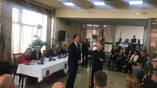 Promovohet libri i Izmi Zekës “Epoka Demaçiane dhe shkrime të tjera”