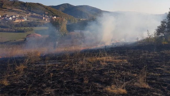 Policia e Kosovës apelon për kujdes dhe mos ndezje të zjarreve fushore
