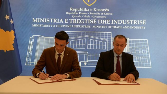 Malisheva bëhet me Inkubator të Biznesit, ministri Shala e kryetari Begaj nënshkruajnë marrëveshje