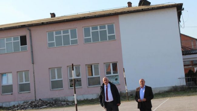 Rinovohet kulmi i shkollës së mesme “Kongresi i Manastirit” në Pozheran