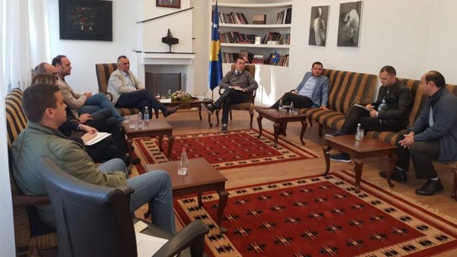 Ministri Gashi përkrahë iniciativën nga mediat për të qenë pjesë e ligjit të sponsorizimit