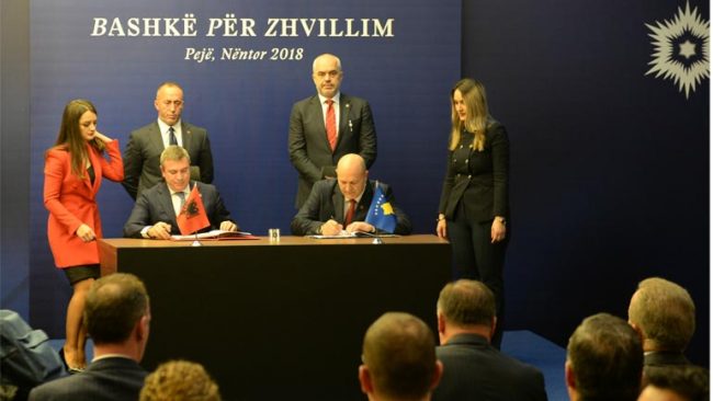 U nënshkrua marrëveshja për njohjen reciproke të patentë shoferëve mes Kosovës dhe Shqipërisë