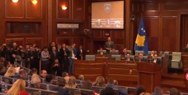 Deputetët votojnë Projektligjin për Ministrinë e Mbrojtjes