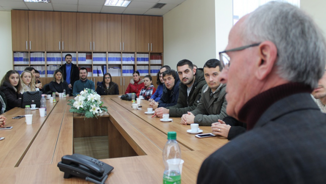 Përfundojnë praktikën një vjeçare 41 praktikantë