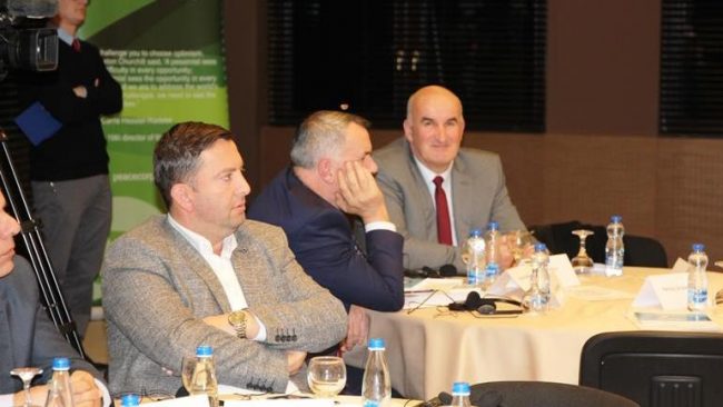Korpusi i Paqes takon kryetarët e komunave për dy projektet që do të implementohen në komunat e Kosovës