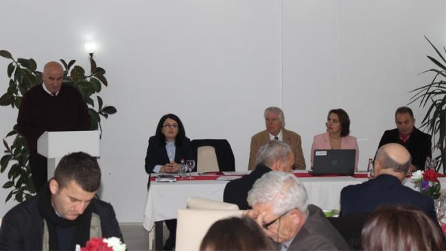 Mbahet konferenca me temë: “Roli i Shkollës në Edukimin për Barazi dhe të Drejta Pronësore”