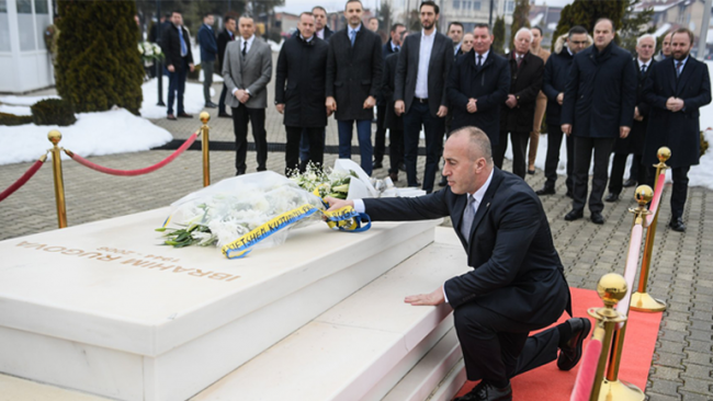 Rugova ridëshmoi fuqinë e ideve demokratike shqiptare në shtetkrijim